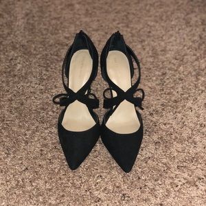 Size 7 Saks Fifth Avenue closed toe heels